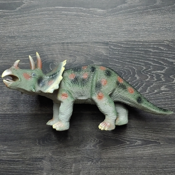 Bundle of four Maidenhead dinosaurs - Picture 5 of 5